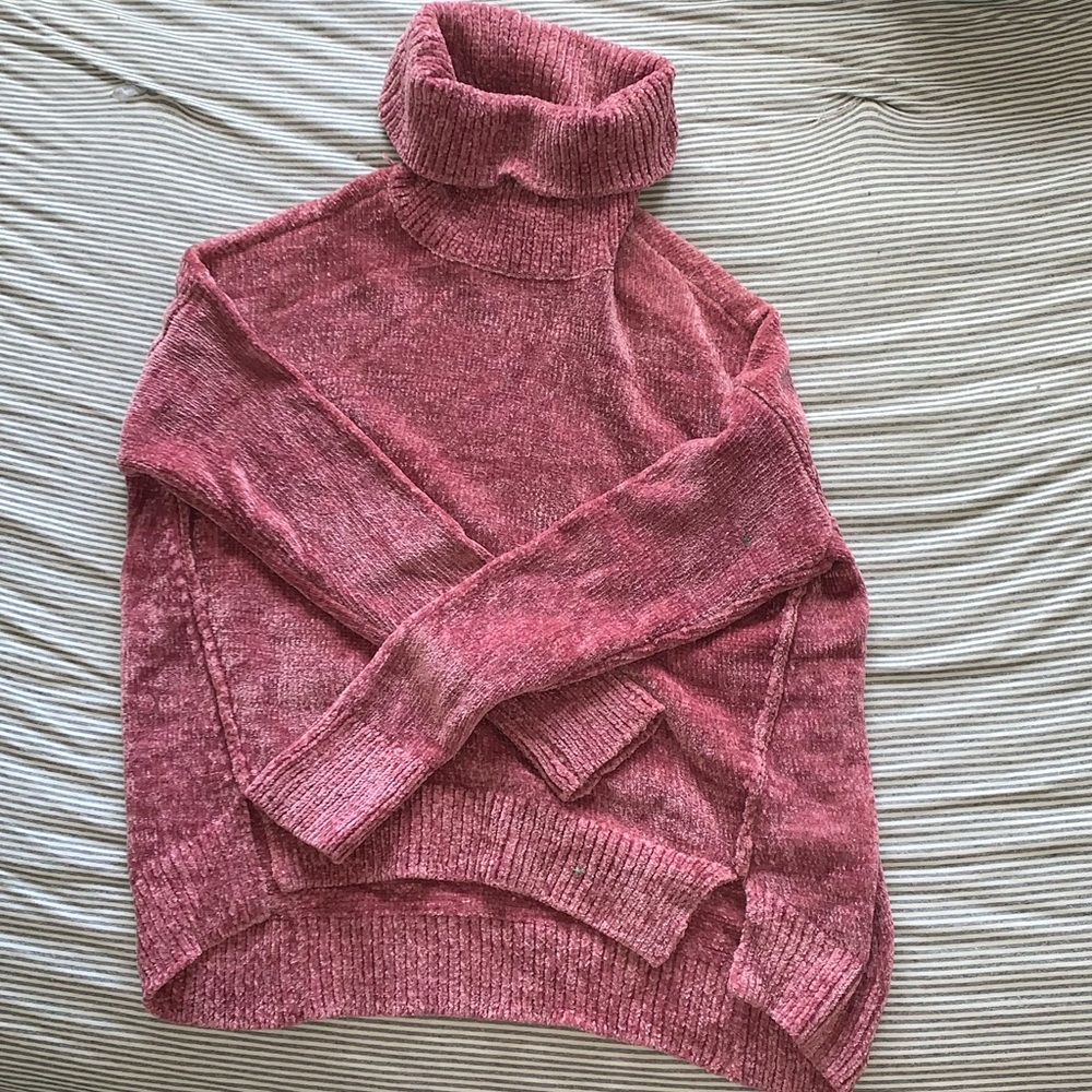 Romeo and Juliet NWT‼️ sweater